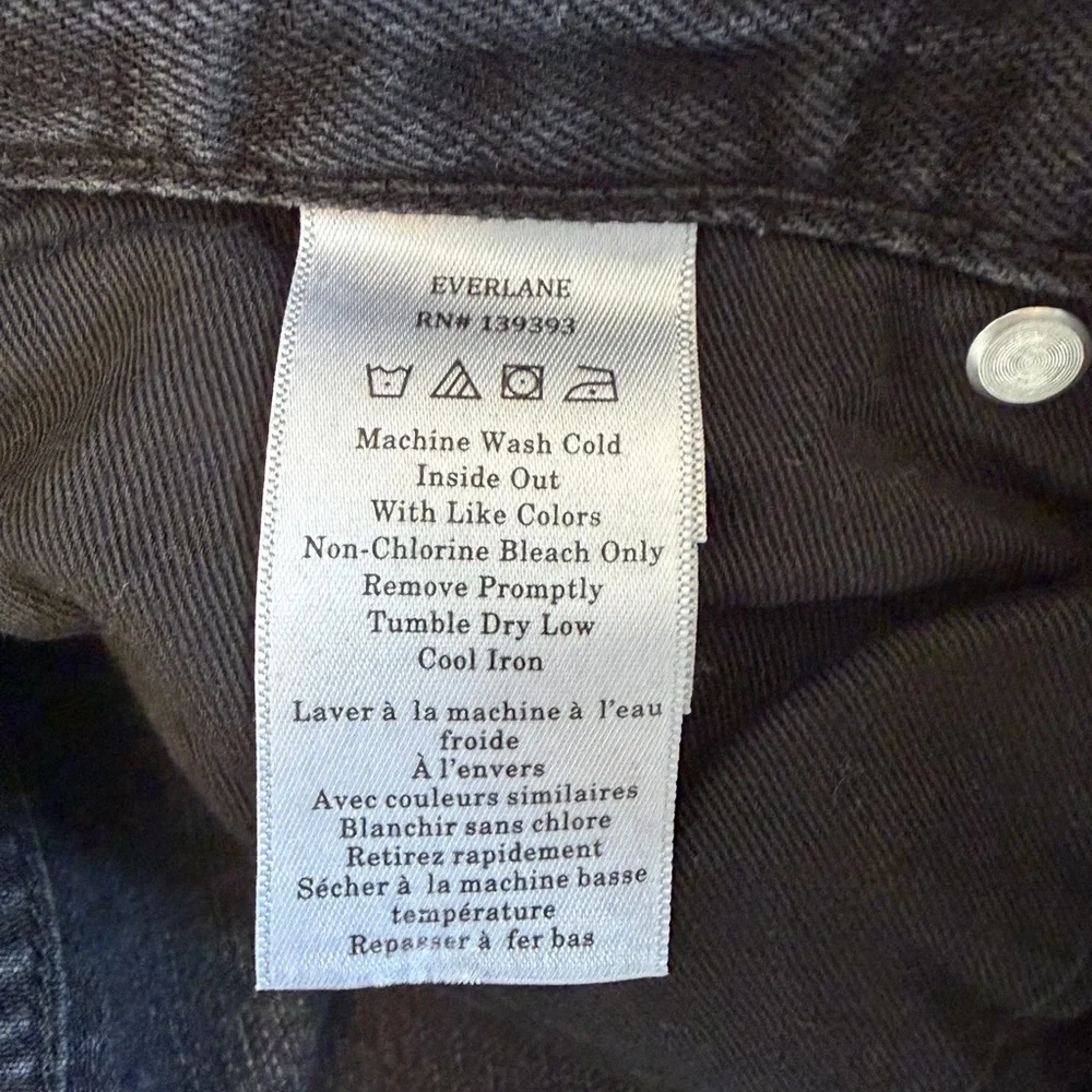 Free shipping! Everlane The Super-Soft Relaxed Jean - Black (Stormy) Size 25 - Picture 11 of 13